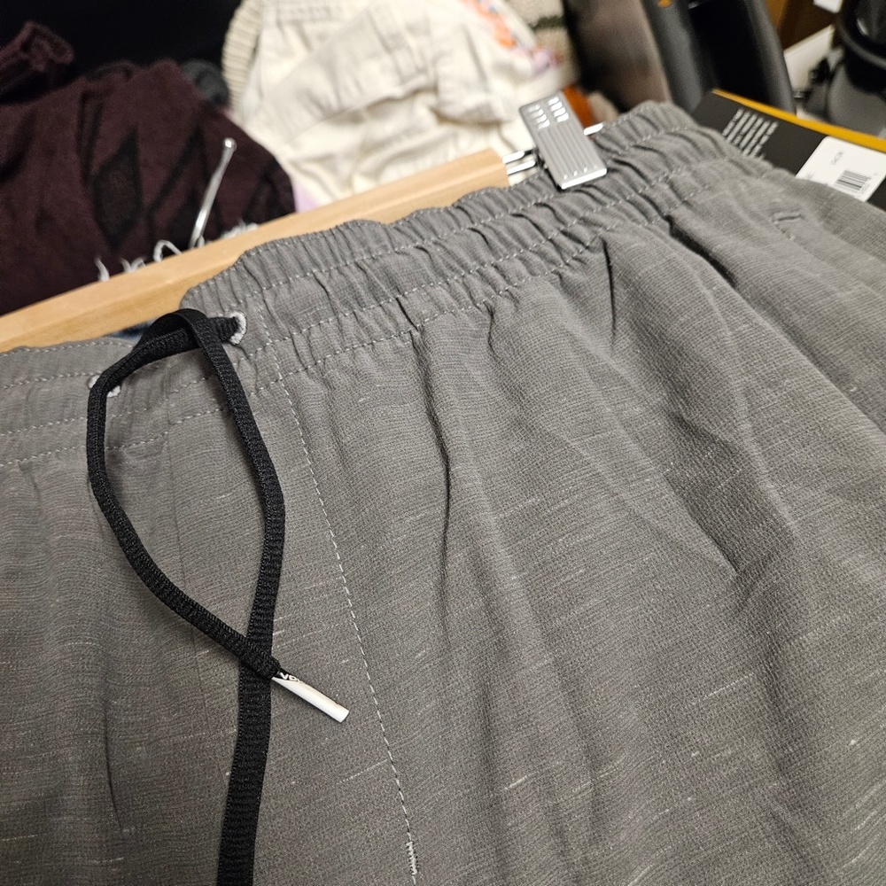 NWT volcom grey shorts XL lightweight mobility self packing reprieve string tie - Picture 5 of 6